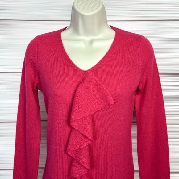 Saks Fifth Avenue Cashmere Sweater Raspberry Color V-neck Ruffle Detail XS - Picture 3 of 12